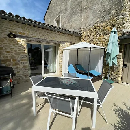 Holiday home Mas En Pierre 